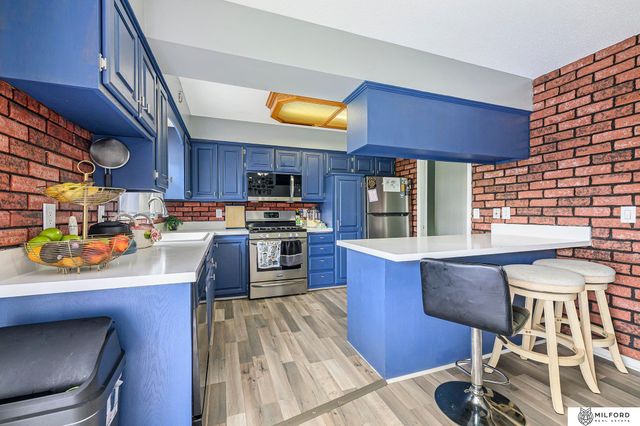 5029 Arbor Circle, Omaha, NE 68106