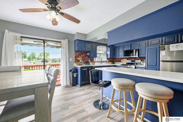 5029 Arbor Circle, Omaha, NE 68106