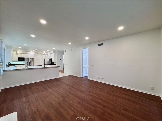 19032 Avondale, Huntington Beach, CA 92648