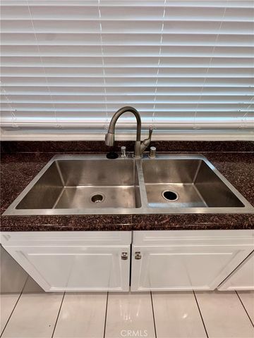 19032 Avondale, Huntington Beach, CA 92648