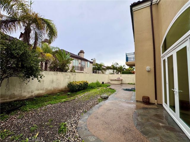 19032 Avondale, Huntington Beach, CA 92648