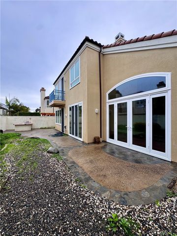 19032 Avondale, Huntington Beach, CA 92648