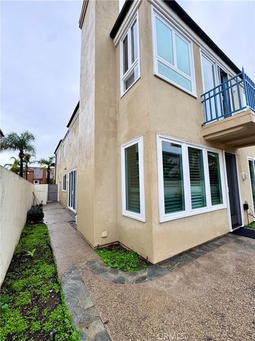 19032 Avondale, Huntington Beach, CA 92648