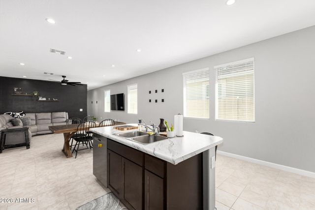 3289 W SPAULDING Avenue, Apache Junction, AZ 85120