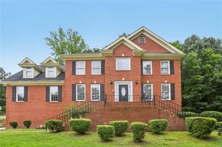 1811 Lake Cove Drive SW, Atlanta, GA 30331