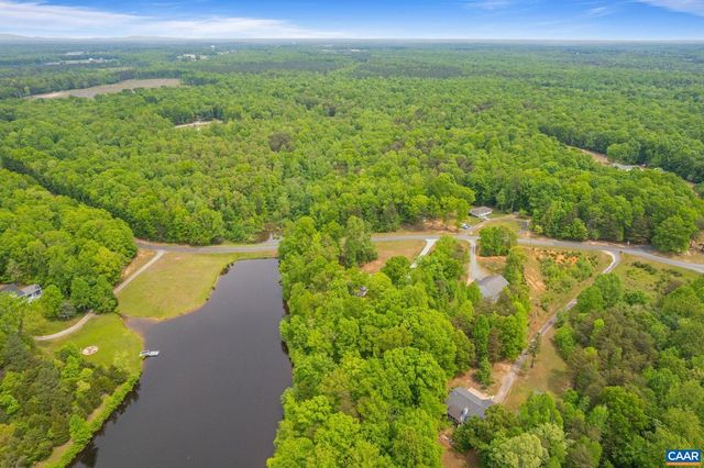 474 LAKE RD, Troy, VA 22974