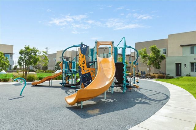 3741 S Allston Paseo 4, Ontario, CA 91761