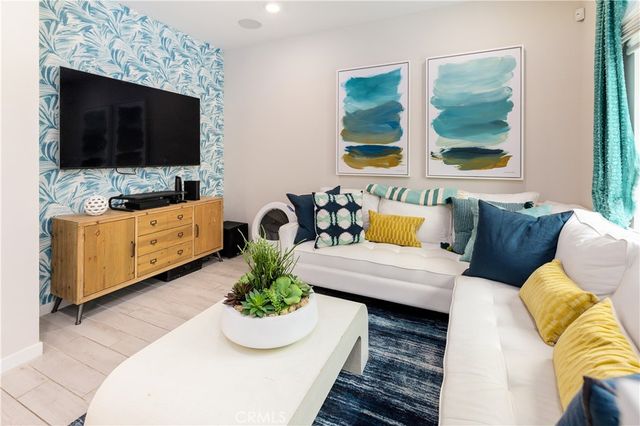3741 S Allston Paseo 4, Ontario, CA 91761