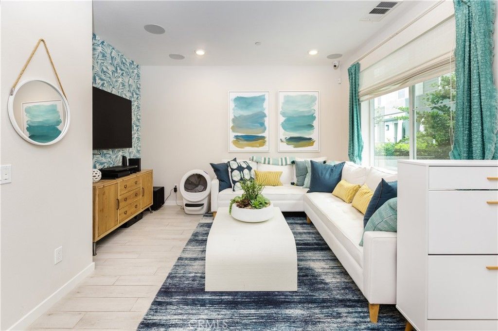 3741 S Allston Paseo 4, Ontario, CA 91761
