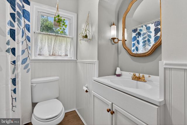 32 PENN AVE, Ephrata, PA 17522