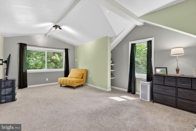32 PENN AVE, Ephrata, PA 17522