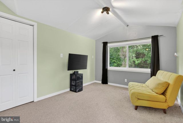 32 PENN AVE, Ephrata, PA 17522