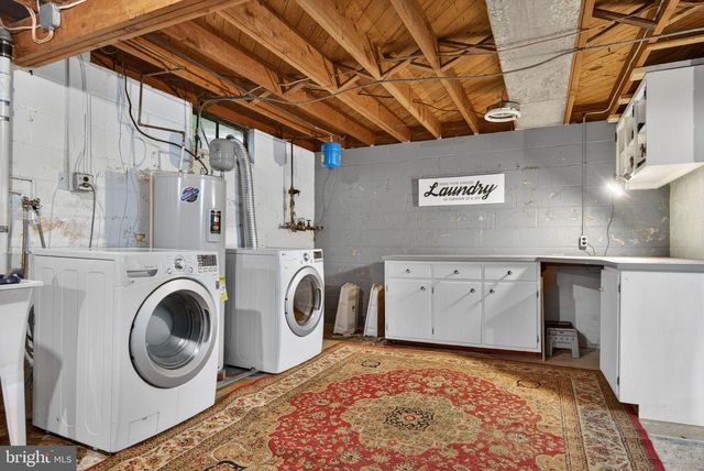 32 PENN AVE, Ephrata, PA 17522