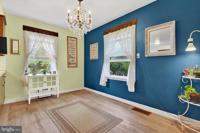 32 PENN AVE, Ephrata, PA 17522
