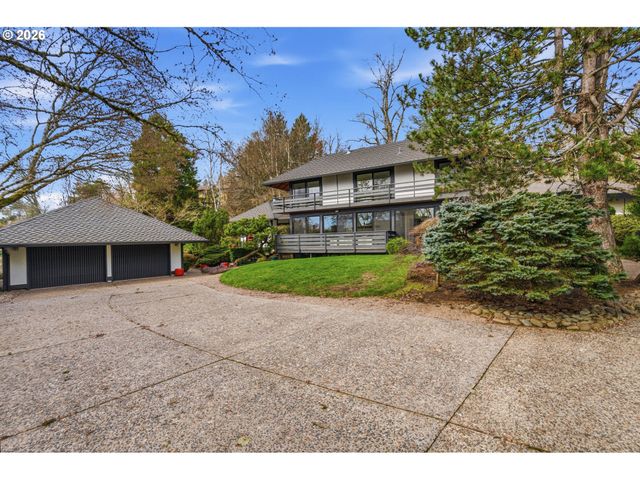 28 MONTICELLO Dr, Lake Oswego, OR 97035