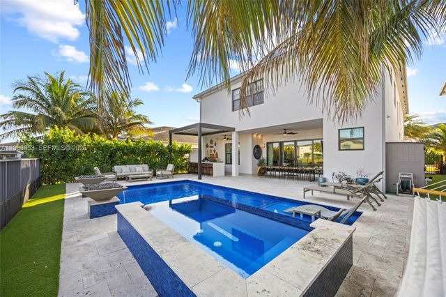 17210 Blue Bayou Dr, Boca Raton, FL 33496