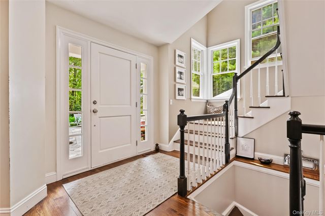 400 Cyrus Field Road, Irvington, NY 10533