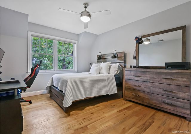 400 Cyrus Field Road, Irvington, NY 10533