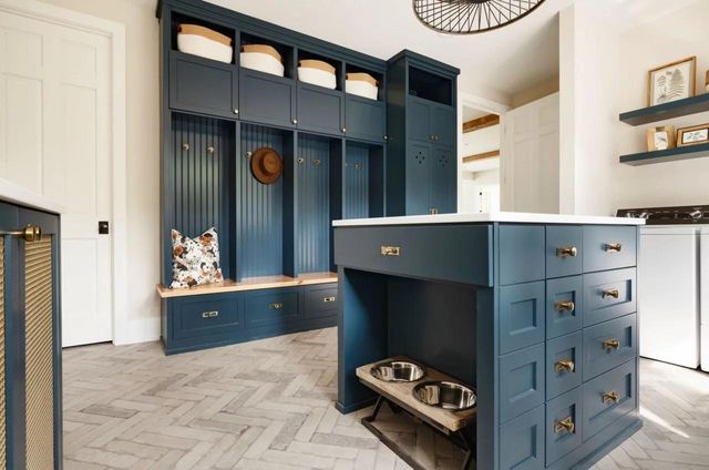 1202 La Salle Street, Wayzata, MN 55391