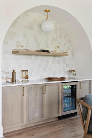 1202 La Salle Street, Wayzata, MN 55391