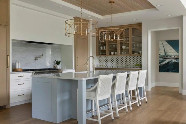 1202 La Salle Street, Wayzata, MN 55391