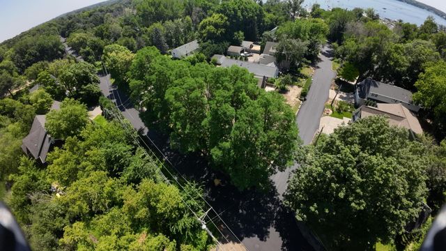 1202 La Salle Street, Wayzata, MN 55391