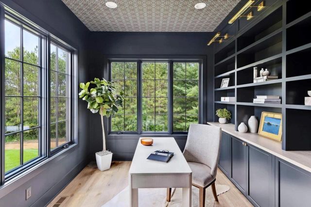 1202 La Salle Street, Wayzata, MN 55391