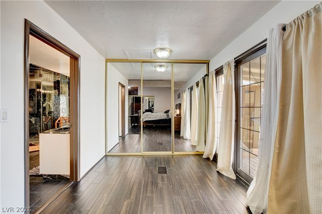672 Los Feliz Street, Las Vegas, NV 89110