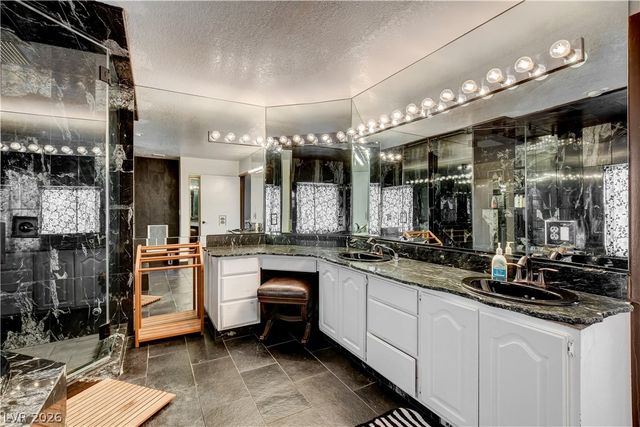 672 Los Feliz Street, Las Vegas, NV 89110