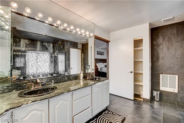 672 Los Feliz Street, Las Vegas, NV 89110
