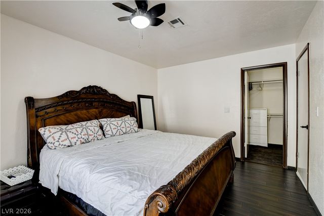 672 Los Feliz Street, Las Vegas, NV 89110