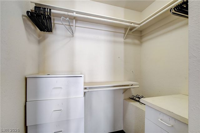672 Los Feliz Street, Las Vegas, NV 89110