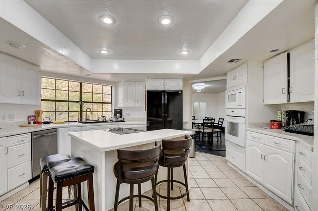672 Los Feliz Street, Las Vegas, NV 89110