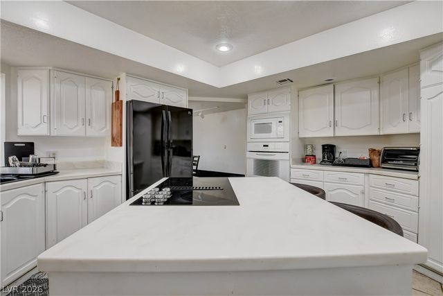 672 Los Feliz Street, Las Vegas, NV 89110