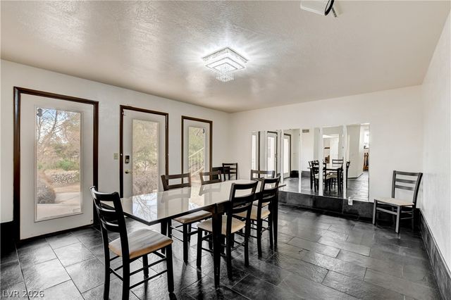 672 Los Feliz Street, Las Vegas, NV 89110