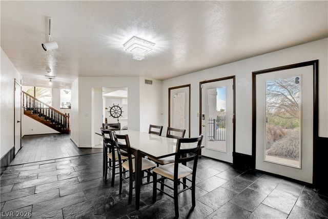 672 Los Feliz Street, Las Vegas, NV 89110