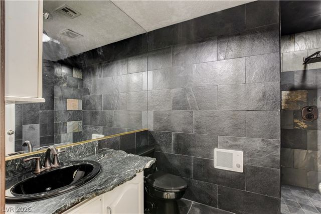672 Los Feliz Street, Las Vegas, NV 89110