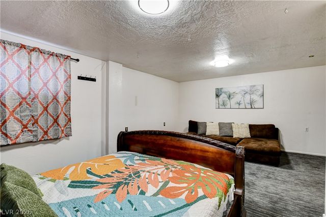 672 Los Feliz Street, Las Vegas, NV 89110