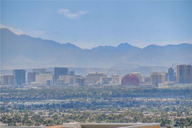 672 Los Feliz Street, Las Vegas, NV 89110