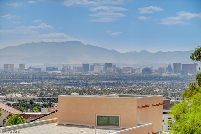 672 Los Feliz Street, Las Vegas, NV 89110