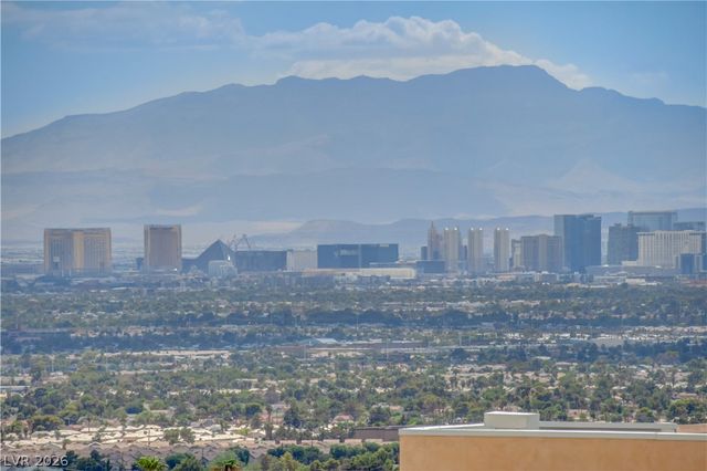 672 Los Feliz Street, Las Vegas, NV 89110