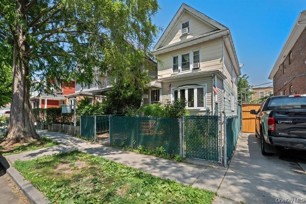 9121 110th Street, Richmond Hill, NY 11418 — exterior