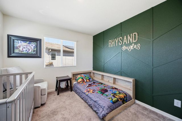 3730 Roseparke Way, Sacramento, CA 95834