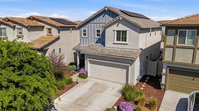 3730 Roseparke Way, Sacramento, CA 95834