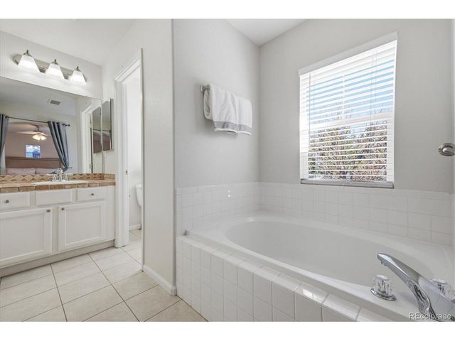 10141 Autumn Blaze Trl, Highlands Ranch, CO 80129