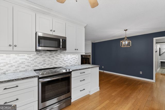 5719 Hill Road SW, Powder Springs, GA 30127