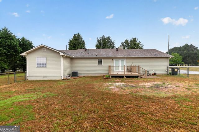 5719 Hill Road SW, Powder Springs, GA 30127
