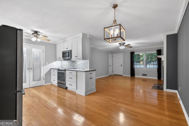 5719 Hill Road SW, Powder Springs, GA 30127