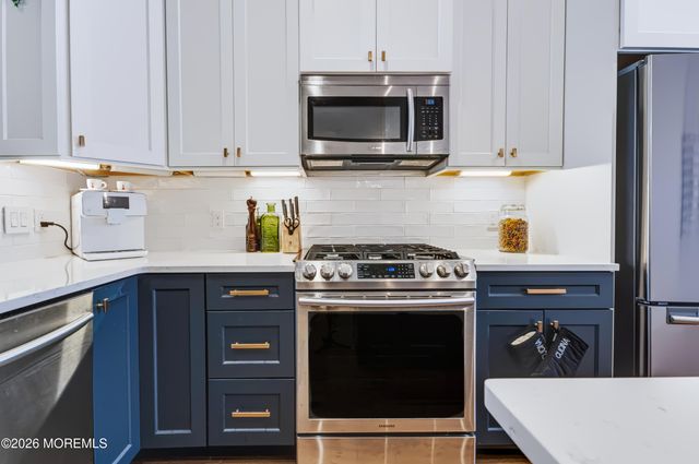 26 Catherine Street, Red Bank, NJ 07701