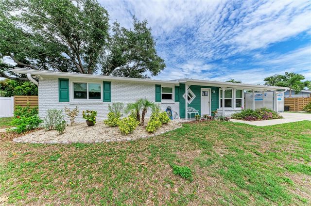 2317 S TUTTLE AVENUE, Sarasota, FL 34239